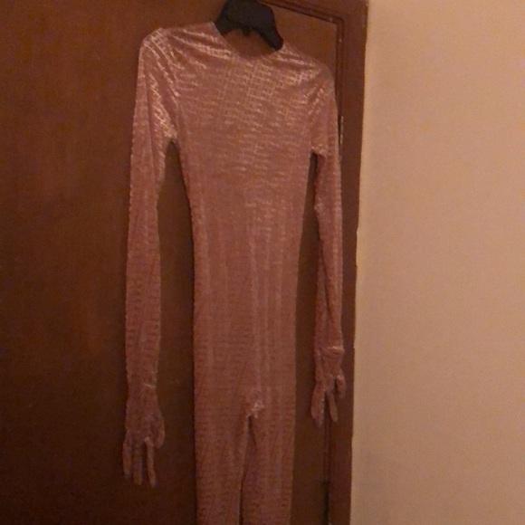 Skims bodysuit with stirrups and hand gloves - Picture 3 of 7